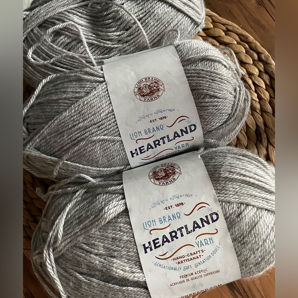Lion Brand Heartland Yarn in Gray 5 skeins light and medium gray bundle destash